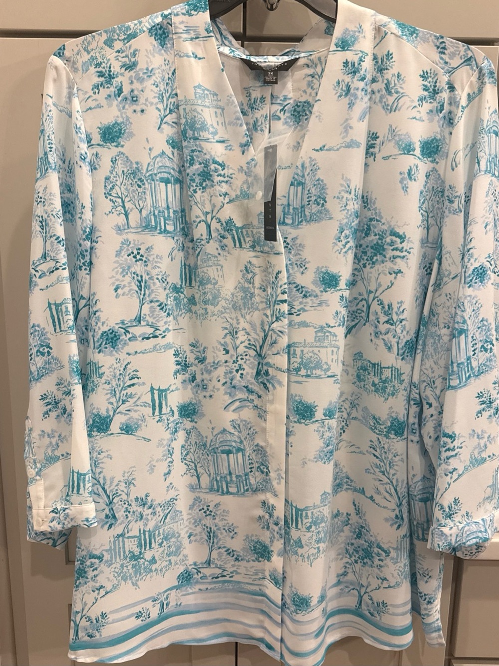 Investments Caroline Women's Blue & White Toile Scenic Print 3X Plus Button NWT